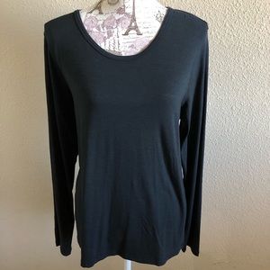 All in Motion NWOT soft black long sleeve top with twist back detail XL.
